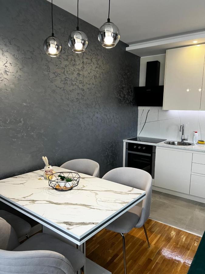 Apartman Exit Bijeljina Exterior foto